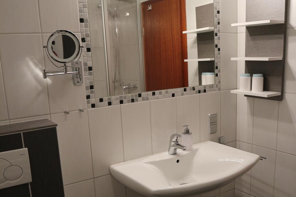Gaestehaus Preuss Ellenz-Poltersdorf Ngoại thất bức ảnh
